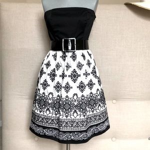 WHBM fully lined sleeveless dress